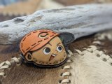 ojaga design カープ坊や横顔 ピンバッチ