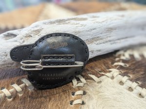 画像2: ojaga design カープ坊や横顔 ピンバッチ